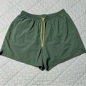 Outdoor Voices SolarCool 5" Short Evergreen